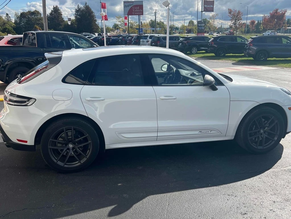 Porsche Macan * AWD * CARFAX * БЕЗ ПЪРВОНАЧАЛНА ВНОСКА - изображение 3