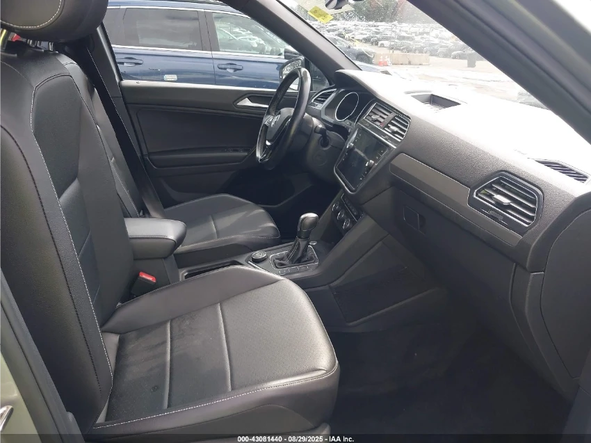 VW Tiguan 4MOTION* ПОДГРЕВ* КАМЕРА - изображение 7