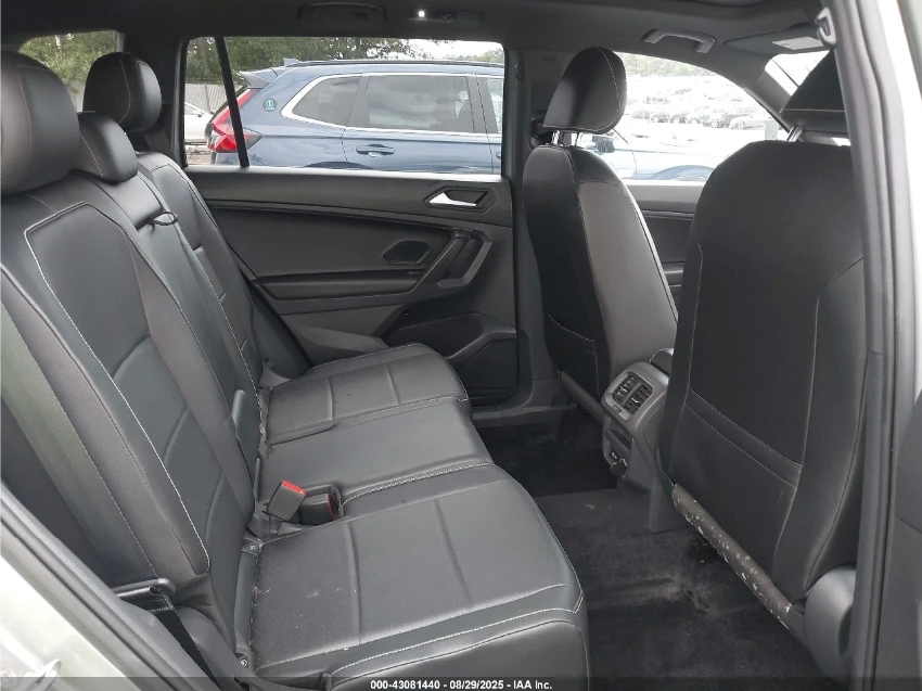 VW Tiguan 4MOTION* ПОДГРЕВ* КАМЕРА - изображение 8