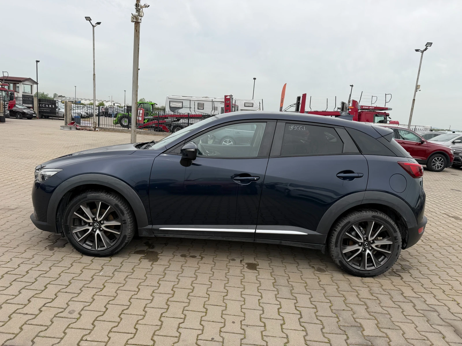 Mazda CX-3 1.5D AWD AVTOMAT/NAVI/KOJA/KAMERA EURO 6, снимка 9 - Автомобили и джипове - 54471777