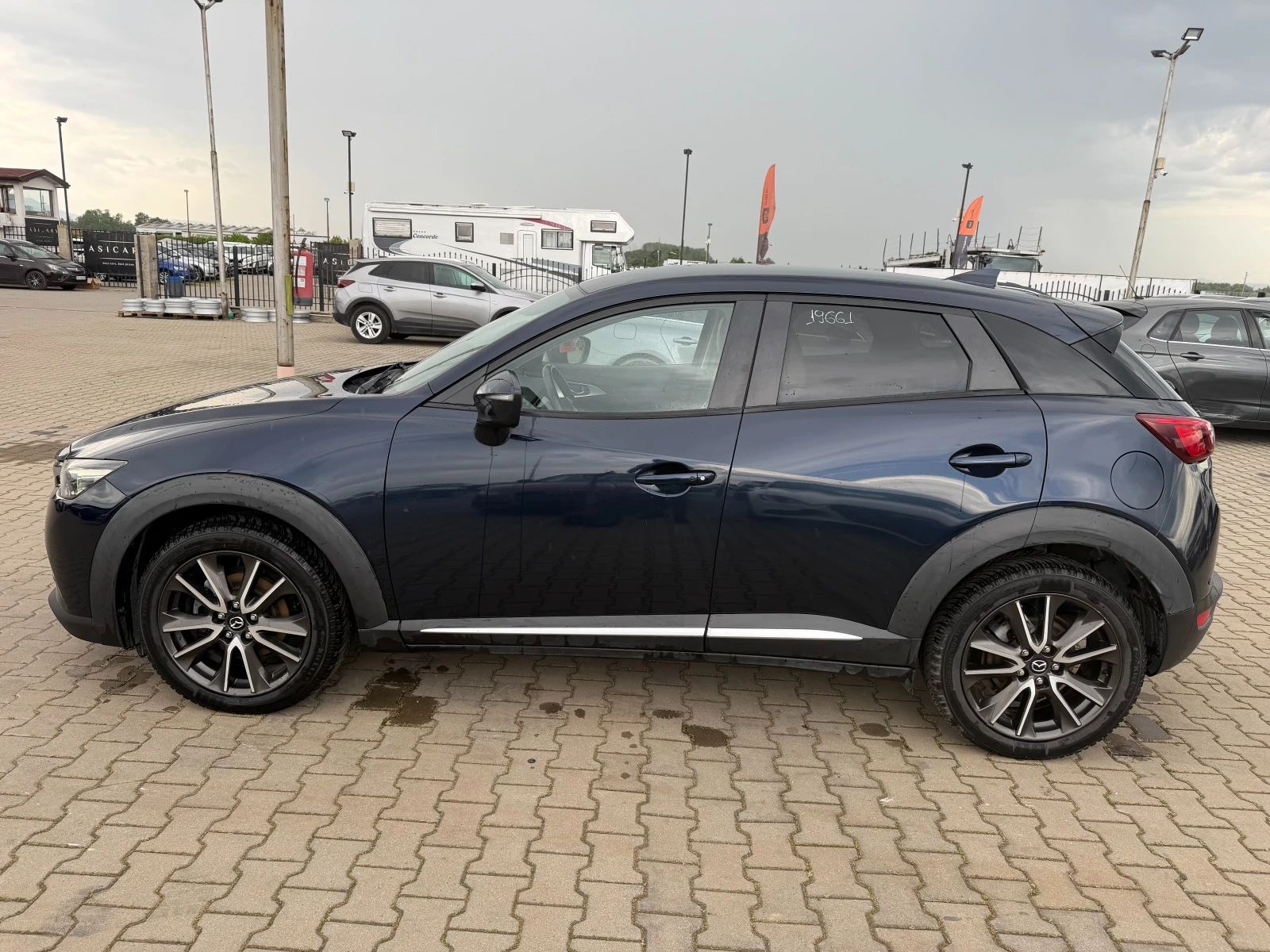 Mazda CX-3 1.5D AWD AVTOMAT/NAVI/KOJA/KAMERA EURO 6, снимка 9 - Автомобили и джипове - 54471777