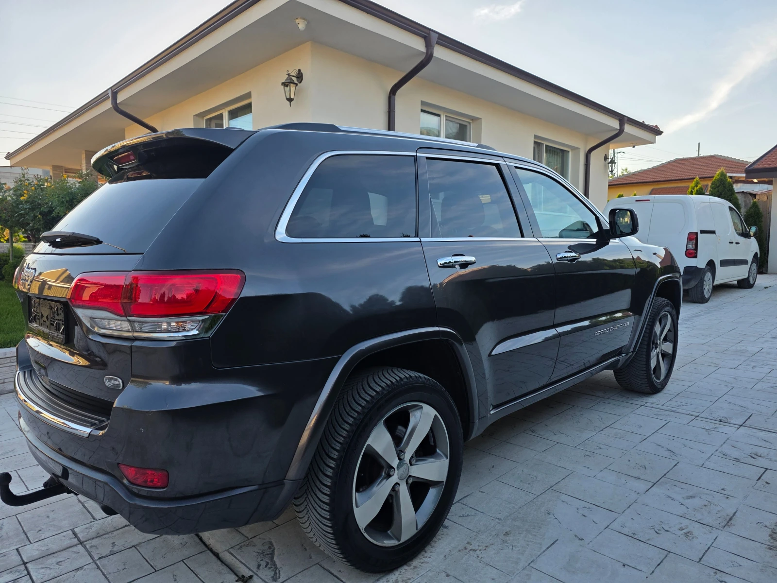 Jeep Grand cherokee 3.0 D  OVERLAND FACE KATO HOBA | Mobile.bg � ����������� 4