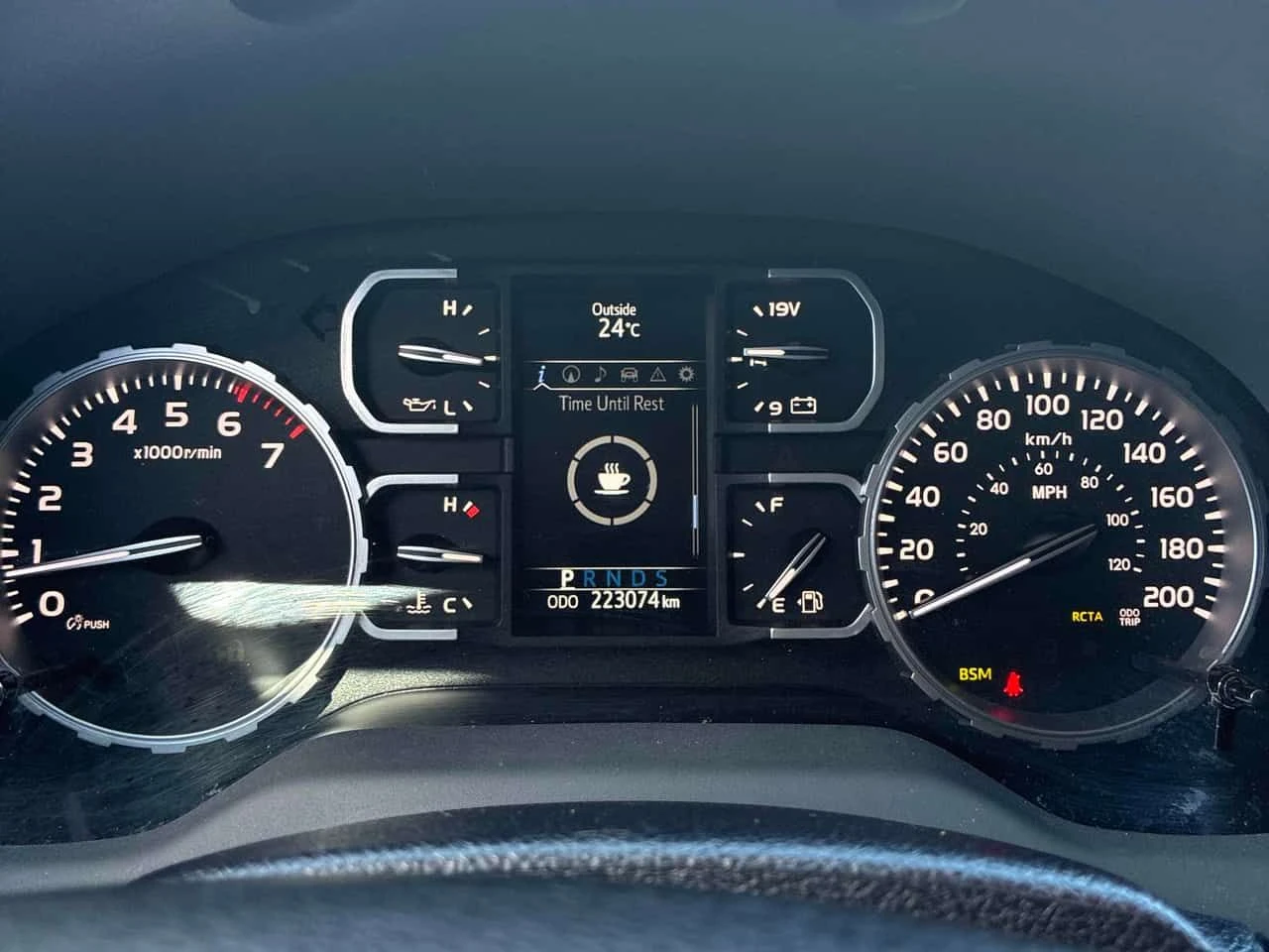 Toyota Tundra SR5| ПАНОРАМА| ПОДГРЕВ| 2 КЛЮЧА| , снимка 8 - Автомобили и джипове - 54879888