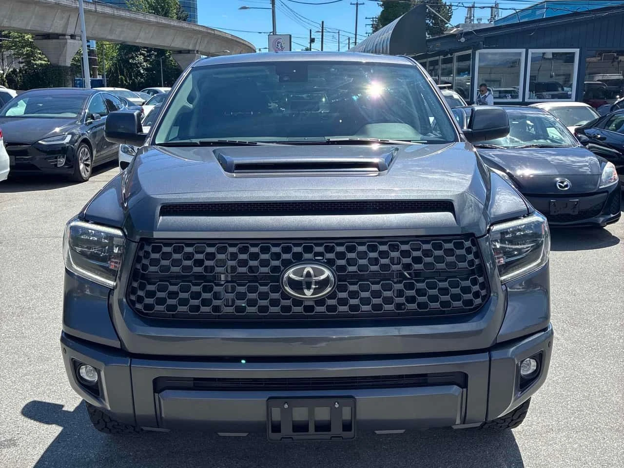 Toyota Tundra SR5| ПАНОРАМА| ПОДГРЕВ| 2 КЛЮЧА| , снимка 5 - Автомобили и джипове - 54879888