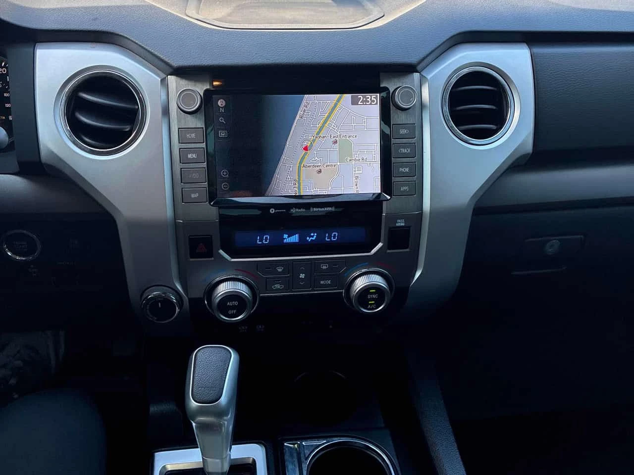 Toyota Tundra SR5| ПАНОРАМА| ПОДГРЕВ| 2 КЛЮЧА| , снимка 9 - Автомобили и джипове - 54879888
