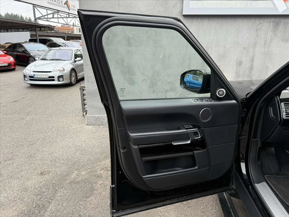 Land Rover Range rover VOGUE 4.4L, снимка 8 - Автомобили и джипове - 54889613