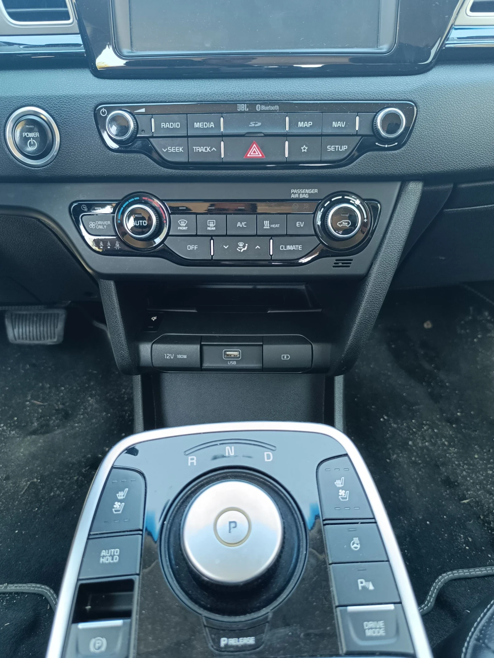 Kia Niro EV, 64kw EXECUTIVE, снимка 12 - Автомобили и джипове - 54943229