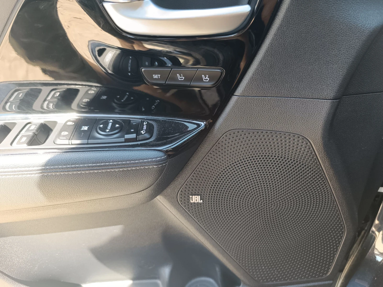 Kia Niro EV, 64kw EXECUTIVE, снимка 11 - Автомобили и джипове - 54943229