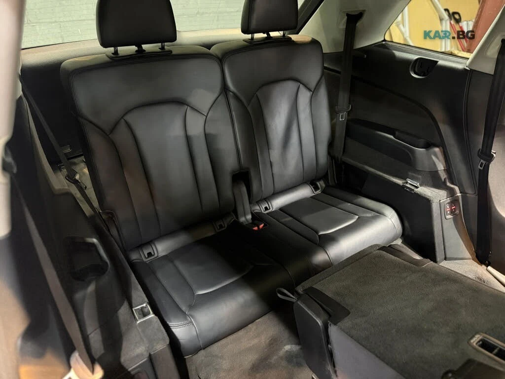 Audi Q7 Масаж * Adaptive Cruiz * АвтоКредит * (ЦЕНА ДО БГ), снимка 17 - Автомобили и джипове - 55001759