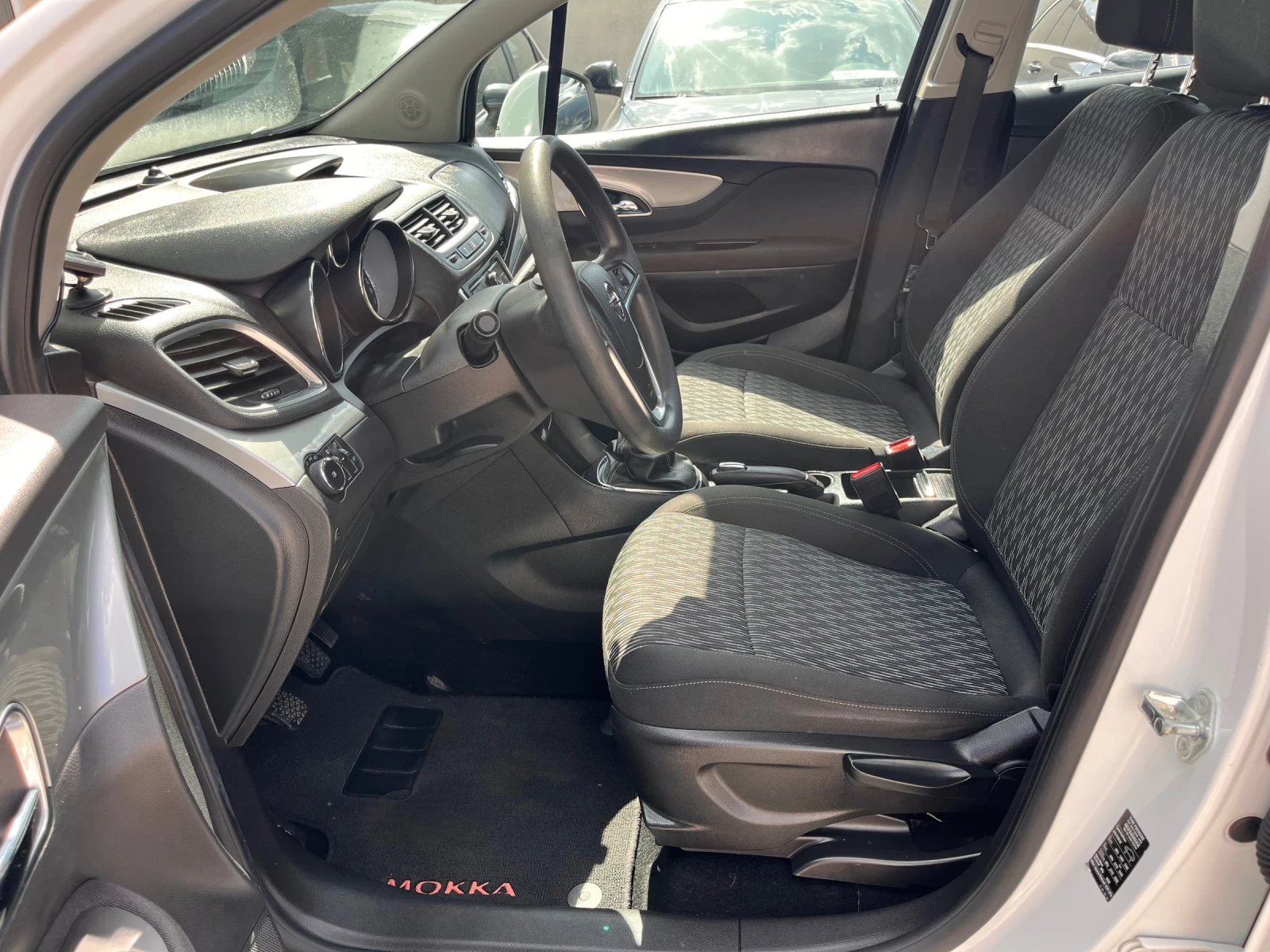 Opel Mokka 1.6 , снимка 4 - Автомобили и джипове - 55091932