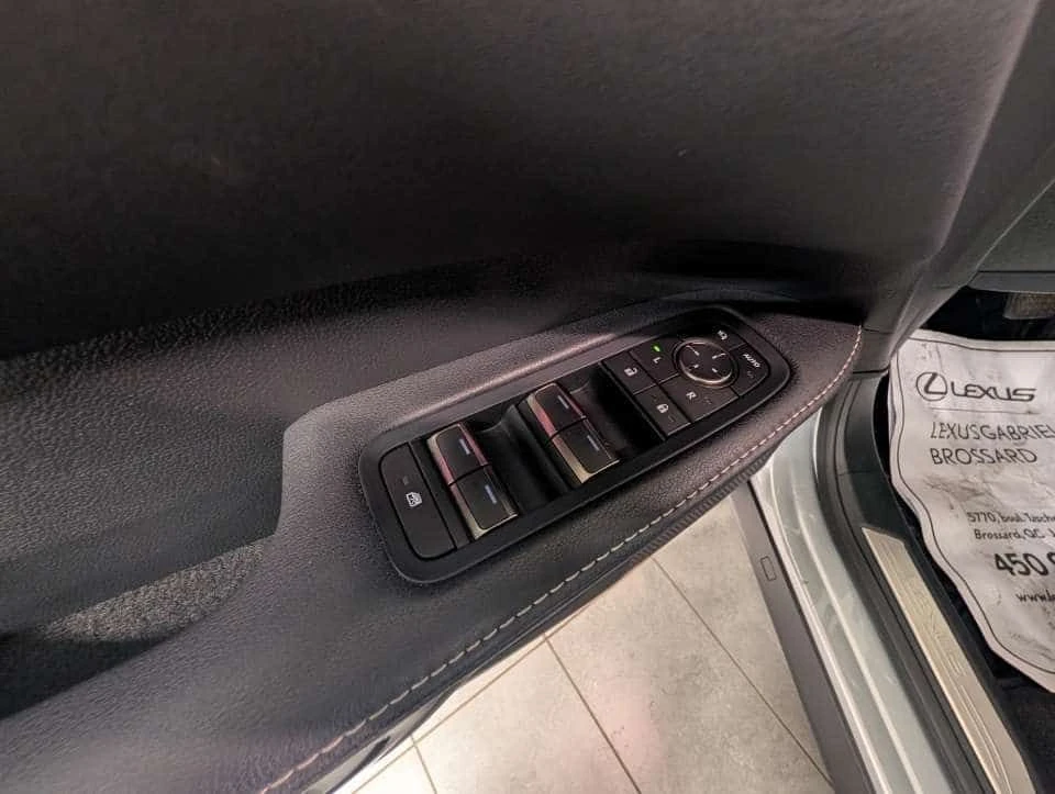 Lexus RX 350h ULTRA LUXURY | ГЛАВНО ПРЕДСТАВИТЕЛСТВО НА LEXUS, снимка 12 - Автомобили и джипове - 55649717