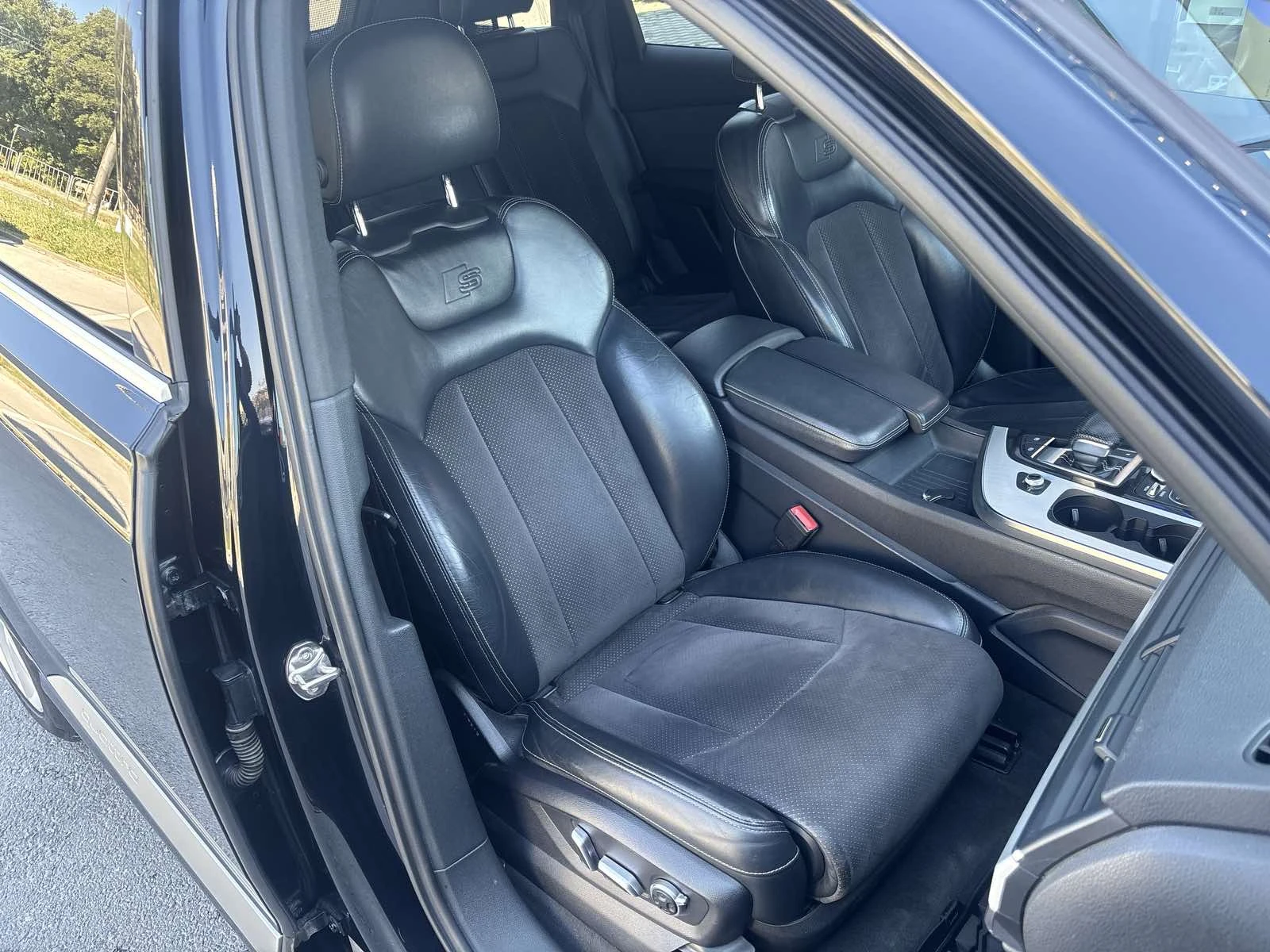 Audi Q7 3S-line, снимка 9 - Автомобили и джипове - 55751597