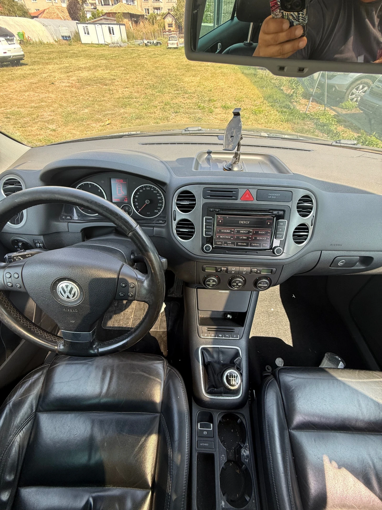 VW Tiguan 2000TDI SPORT/style 4motion, снимка 8 - Автомобили и джипове - 55920200