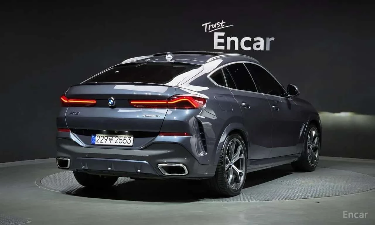 BMW X6 xDrive40i M Sport, снимка 2 - Автомобили и джипове - 56166062
