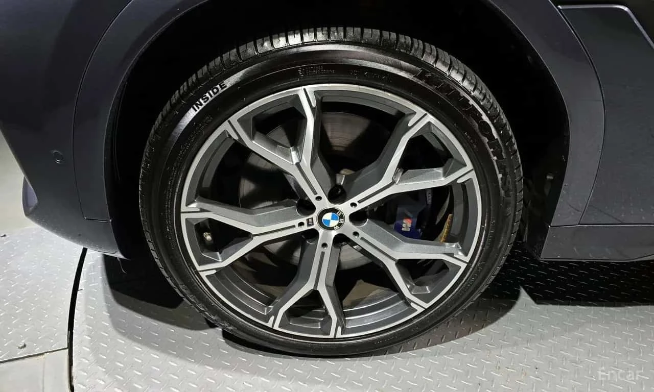 BMW X6 xDrive40i M Sport, снимка 5 - Автомобили и джипове - 56166062
