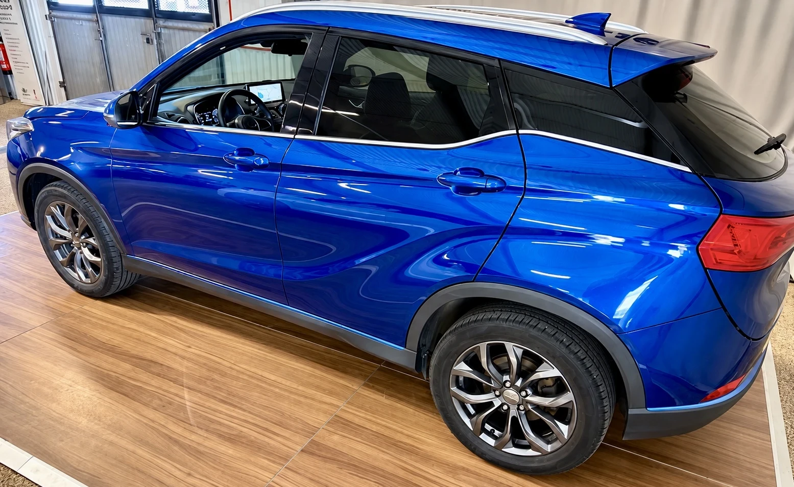 DONGFENG E3 SERES 3| 120 kW / 163 к.с. | 53, 6 kWh | 31 870 км, снимка 6 - Автомобили и джипове - 56262376