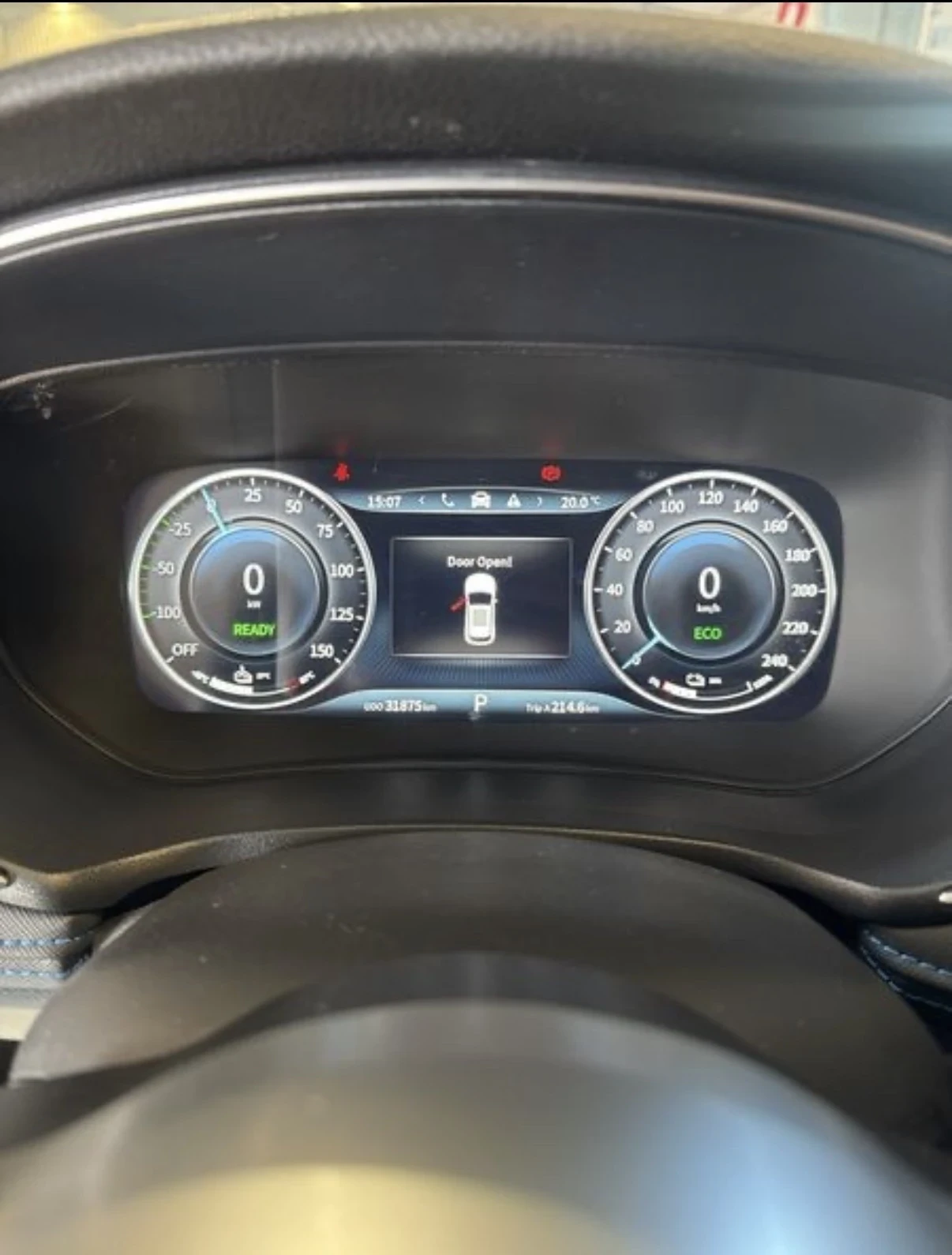 DONGFENG E3 SERES 3| 120 kW / 163 к.с. | 53, 6 kWh | 31 870 км, снимка 11 - Автомобили и джипове - 56262376