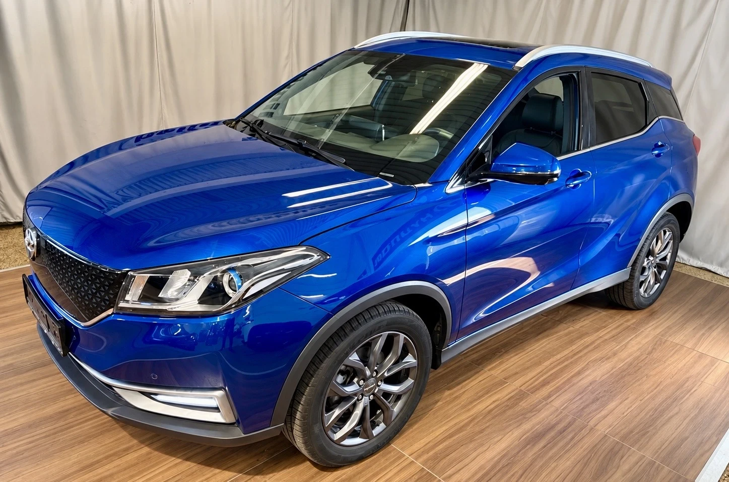 DONGFENG E3 SERES 3| 120 kW / 163 к.с. | 53, 6 kWh | 31 870 км, снимка 3 - Автомобили и джипове - 56262376