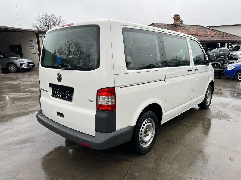 VW Transporter 2.0TDI 9 МЕСТА ЛИЗИНГ, снимка 7 - Бусове и автобуси - 48490005