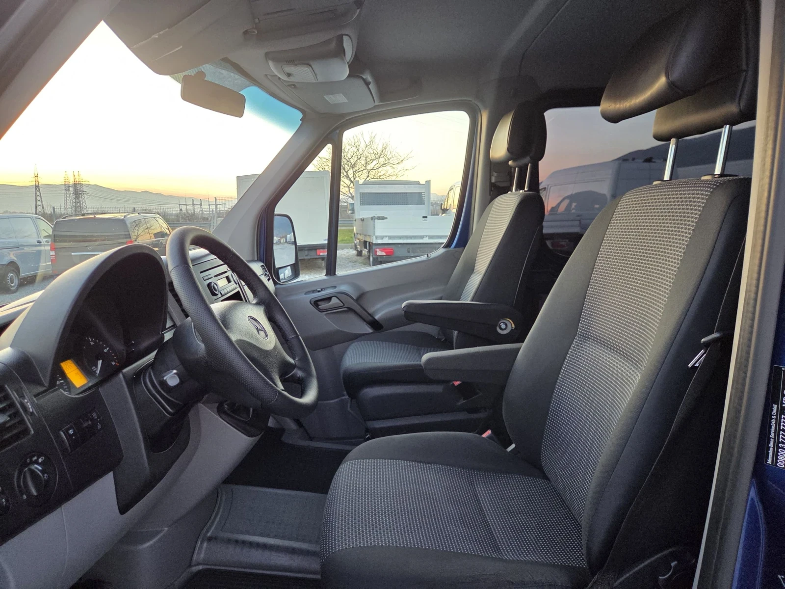 Mercedes-Benz Sprinter 315 CDI, 9 местен, Пътнически, Климатик - изображение 9