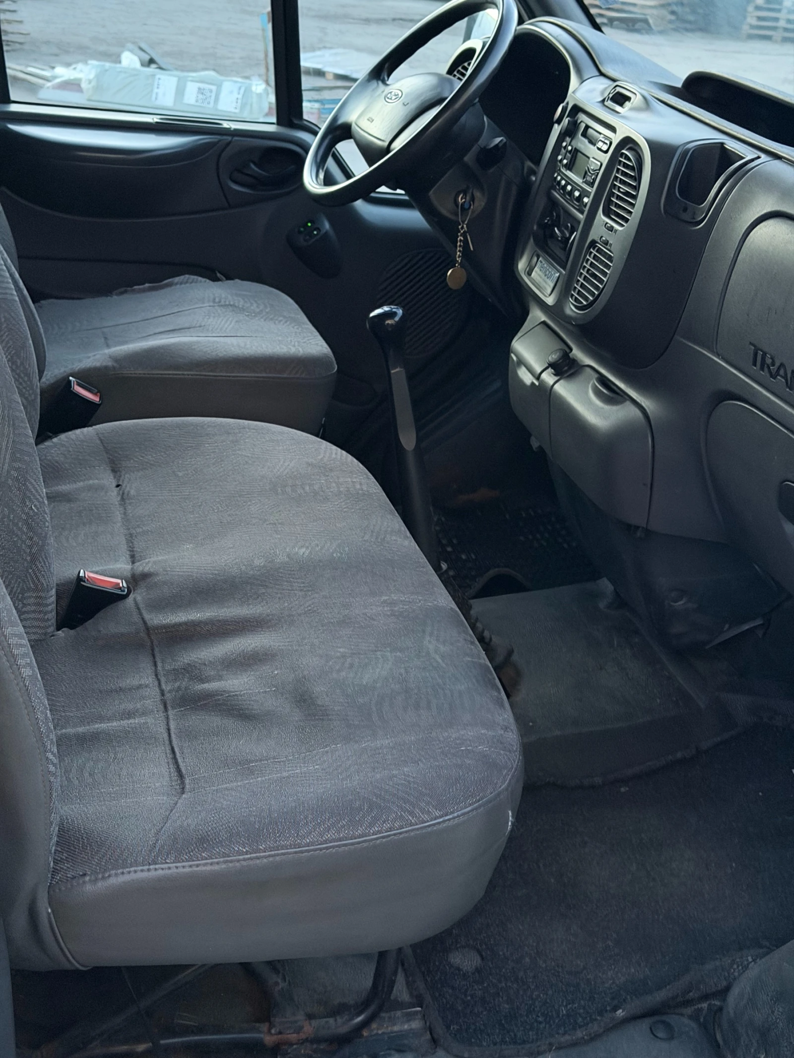 Ford Transit T350 125 2.4TD Двойна гума Фургон, снимка 14 - Бусове и автобуси - 54066998