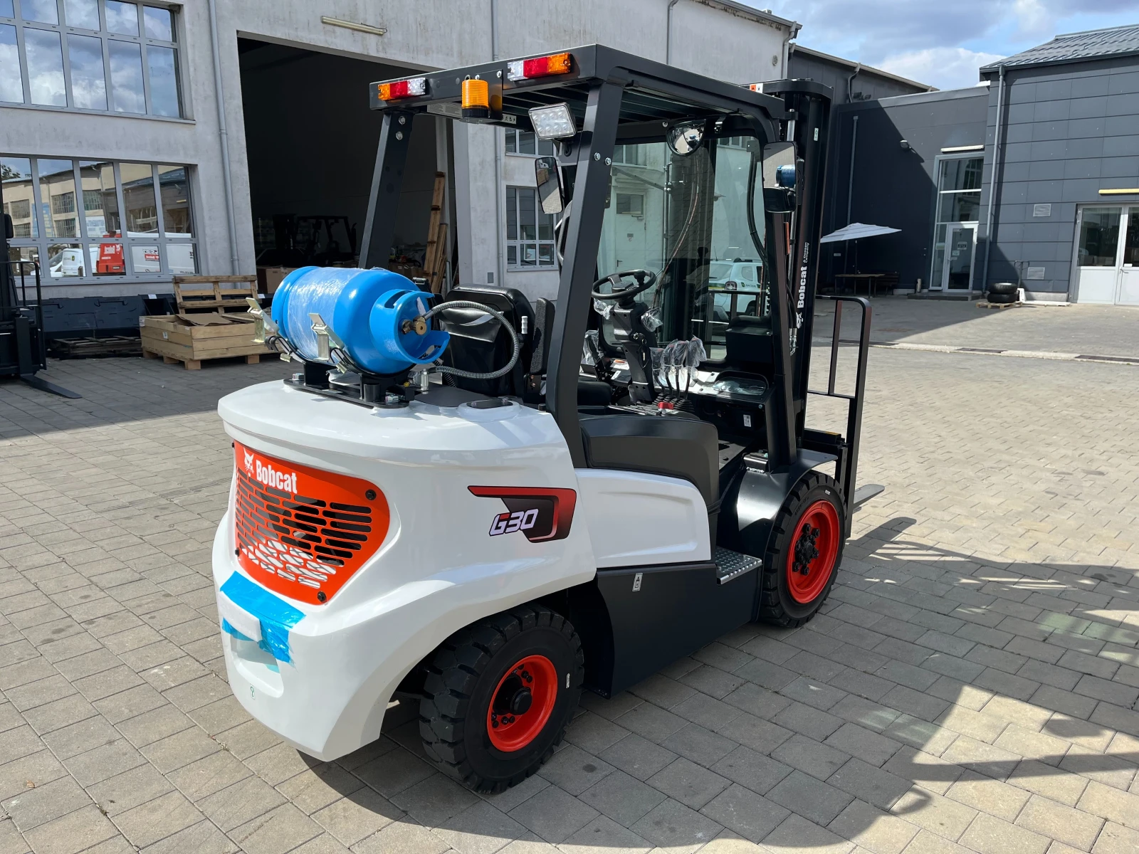 Мотокар Bobcat G30NXP, снимка 3 - Индустриална техника - 55460103