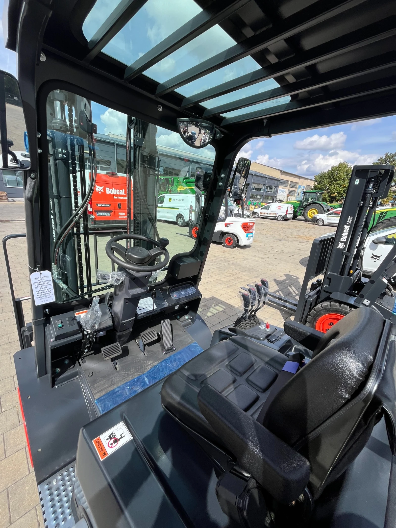 Мотокар Bobcat G30NXP, снимка 10 - Индустриална техника - 55460103