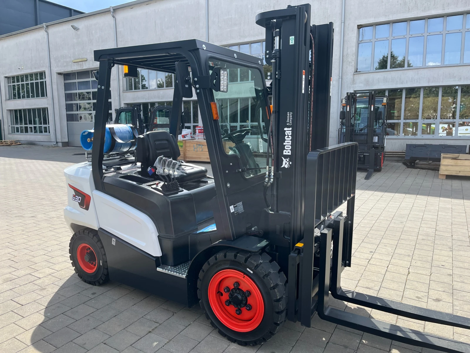 Мотокар Bobcat G30NXP, снимка 5 - Индустриална техника - 55460103