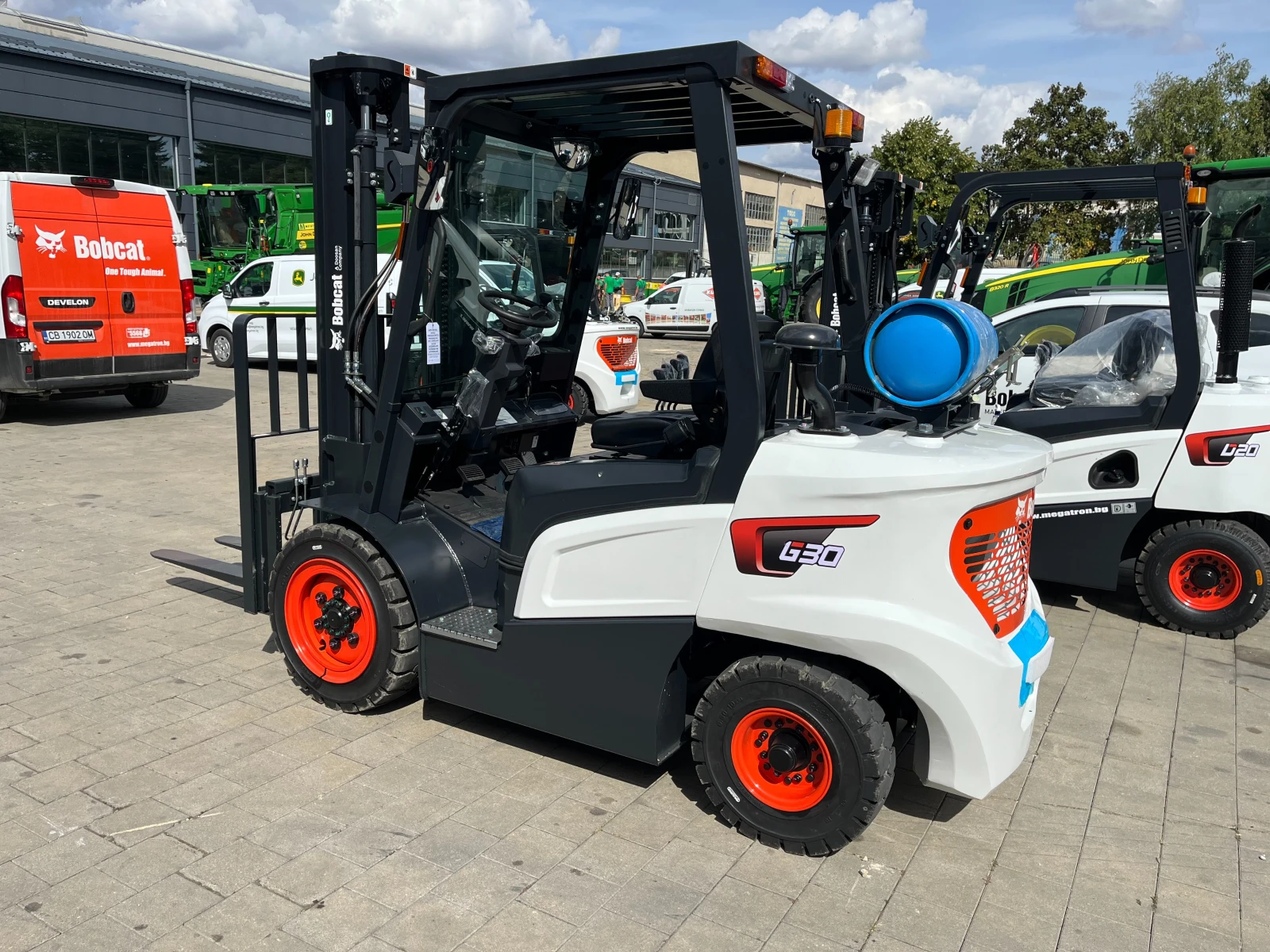 Мотокар Bobcat G30NXP, снимка 9 - Индустриална техника - 55460103