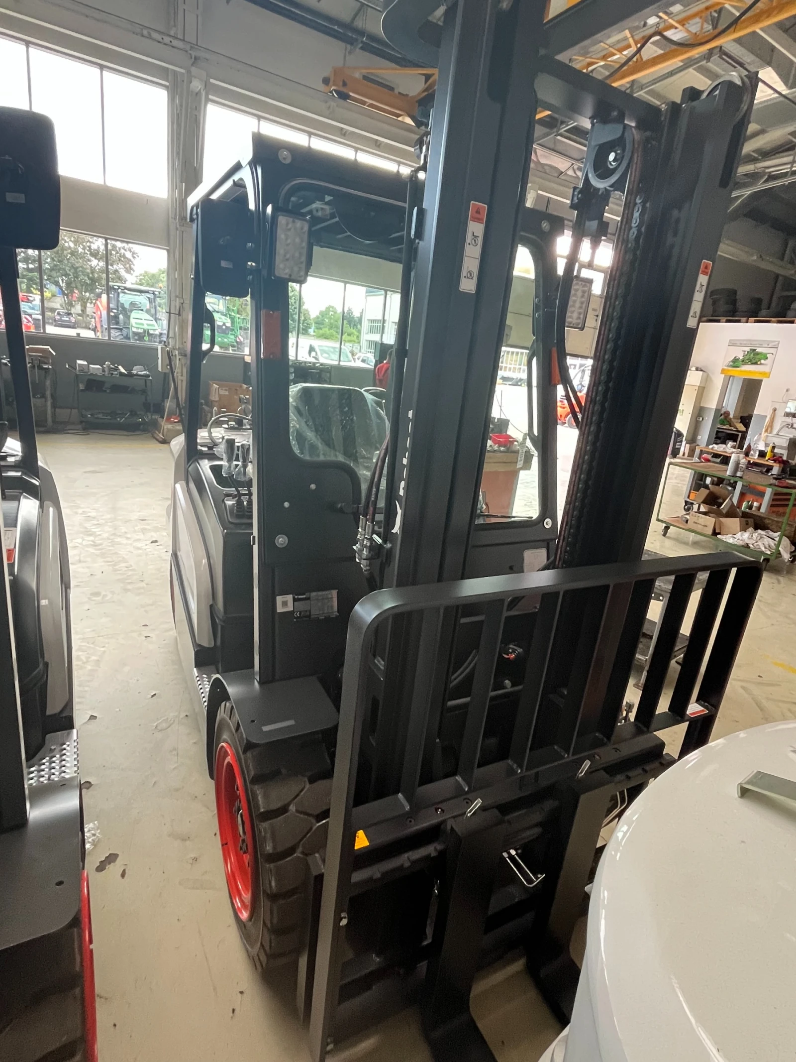Мотокар Bobcat G30NXP, снимка 10 - Индустриална техника - 55460103