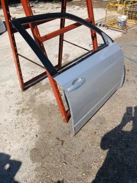 Врата предна дясна Subaru Forester 2008г , снимка 2