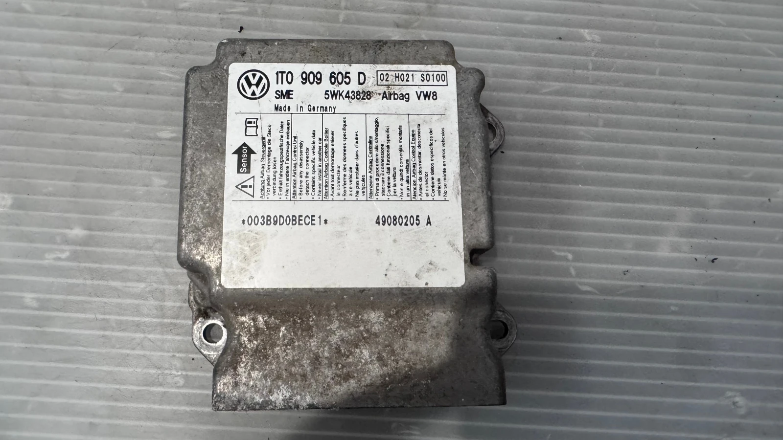 Airbag  /  /  a VW Touran - 1T0909605  / 49080205 | Mobile.bg   2