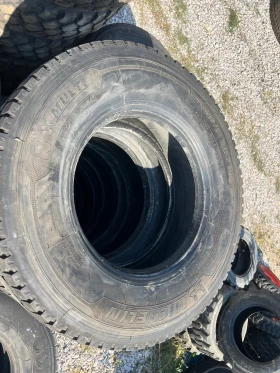 Гуми, снимка 6