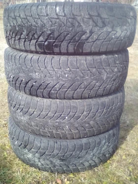 Гуми Всесезонни 245/70R16, снимка 1 - Гуми и джанти - 49276211