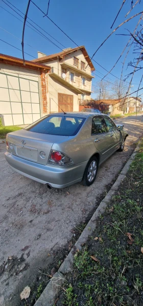 Lexus IS 200, снимка 1