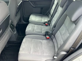 VW Touran 2.0TDI, 7м, ПЪЛНА СЕРВИЗНА ИСТОРИЯ!!!, снимка 14