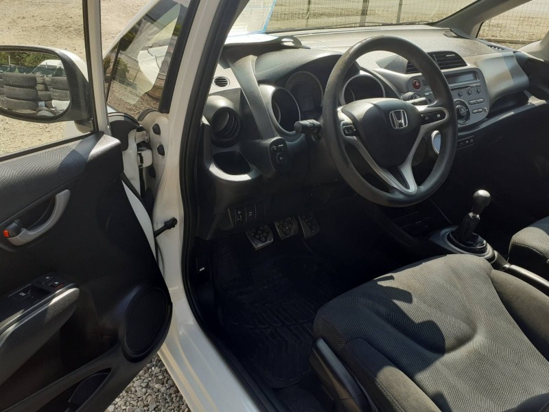 Honda Jazz 1.4i klimatronik , снимка 11 - Автомобили и джипове - 41942004