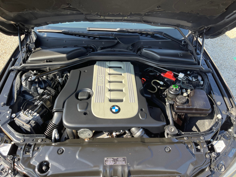 BMW 530 3.0d M face, снимка 15 - Автомобили и джипове - 45962355
