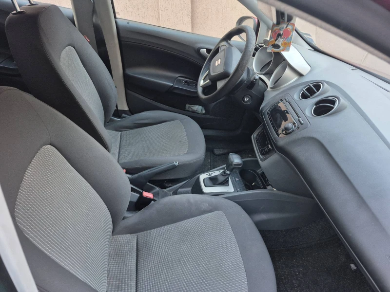 Seat Ibiza 1.2 TSI, снимка 4 - Автомобили и джипове - 51770150
