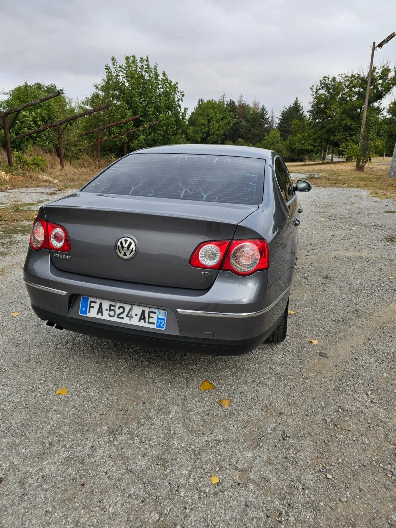 VW Passat TDI, снимка 4 - Автомобили и джипове - 52833293