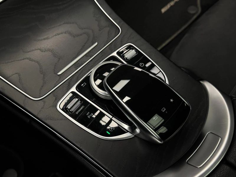 Mercedes-Benz C 250 AMG Line* Pano* Burmester* Camera, снимка 12 - Автомобили и джипове - 52479612