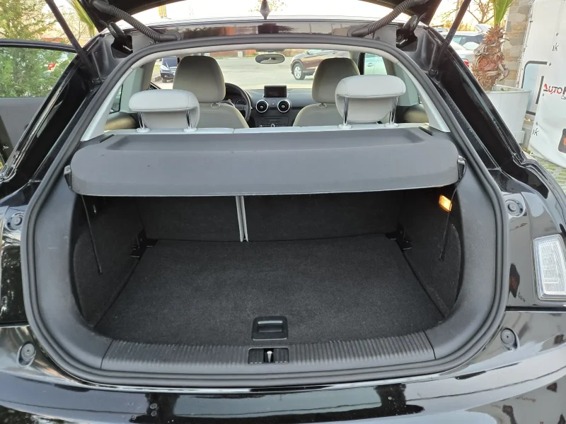 Audi A1 1.6TDI-105кс= EURO 5A, снимка 10 - Автомобили и джипове - 52755445