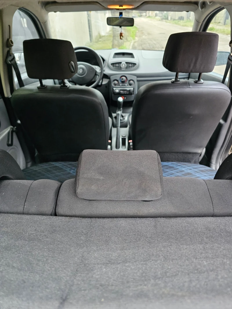 Renault Clio 1.5 dci, снимка 9 - Автомобили и джипове - 52899964