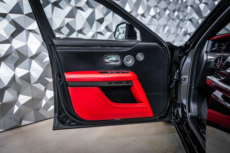 Rolls-Royce Ghost Black Badge Ghost * PROVENANCE* , снимка 7 - Автомобили и джипове - 53041858