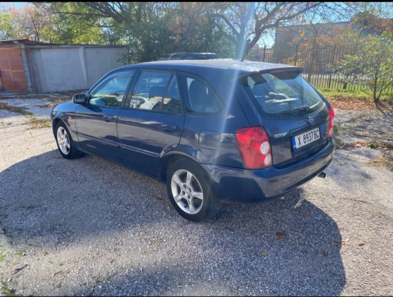 Mazda 323 Mazda 323F  Fecelift, снимка 2 - Автомобили и джипове - 53114130