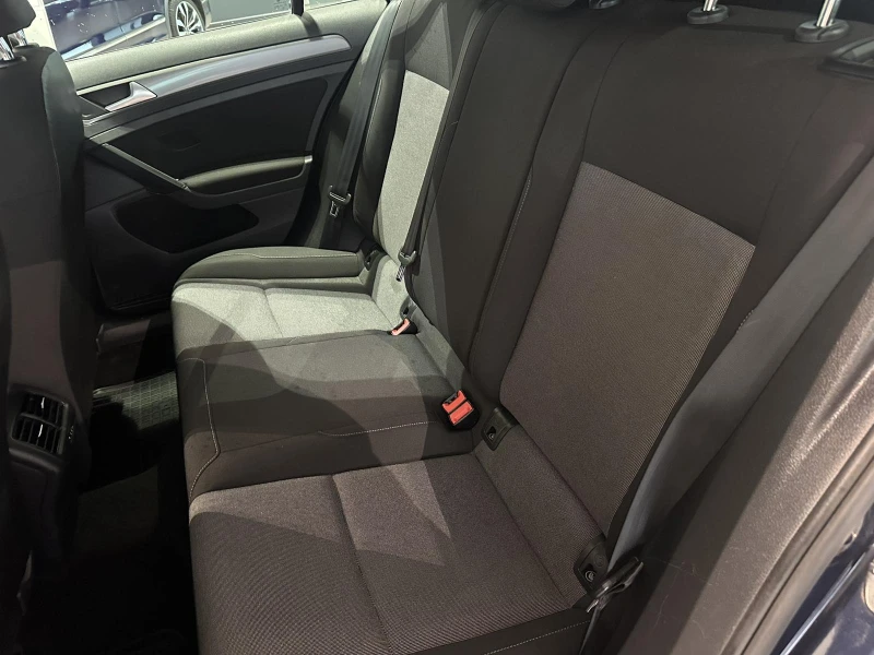 VW Golf Variant Trendline 1.6 TDI , снимка 7 - Автомобили и джипове - 53505707