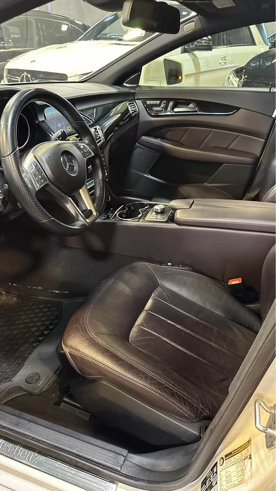 Mercedes-Benz CLS 550 4MATIC * * CARFAX * * АВТОКРЕДИТ * *  - изображение 7