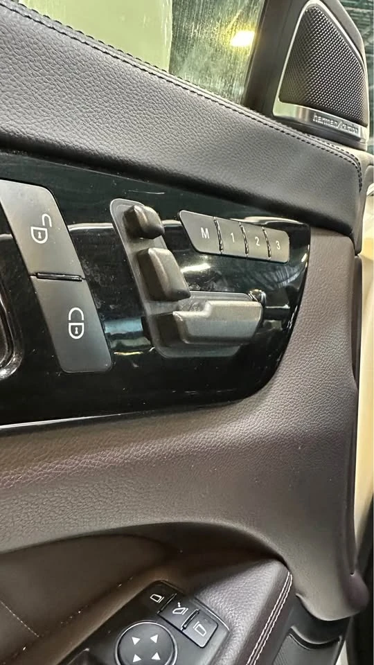 Mercedes-Benz CLS 550 4MATIC * * CARFAX * * АВТОКРЕДИТ * *  - изображение 9