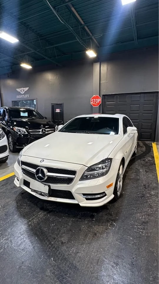 Mercedes-Benz CLS 550 4MATIC * * CARFAX * * АВТОКРЕДИТ * *  - изображение 3