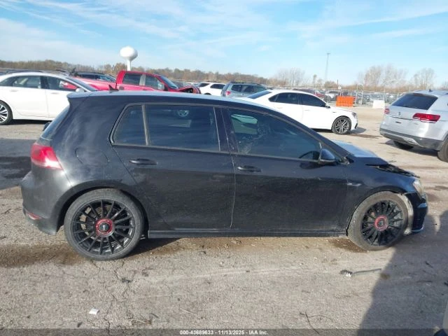 VW Golf R* 2.0T 292HP* КОжа* Подгрев* Клип на мотора* CARF, снимка 3 - Автомобили и джипове - 53324112